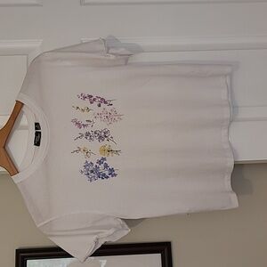 REBEL SUGAR white with floral pattern, tee/ top, short sleeve, size M